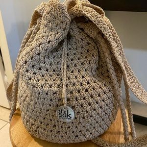 The sak bucket drawstring bag